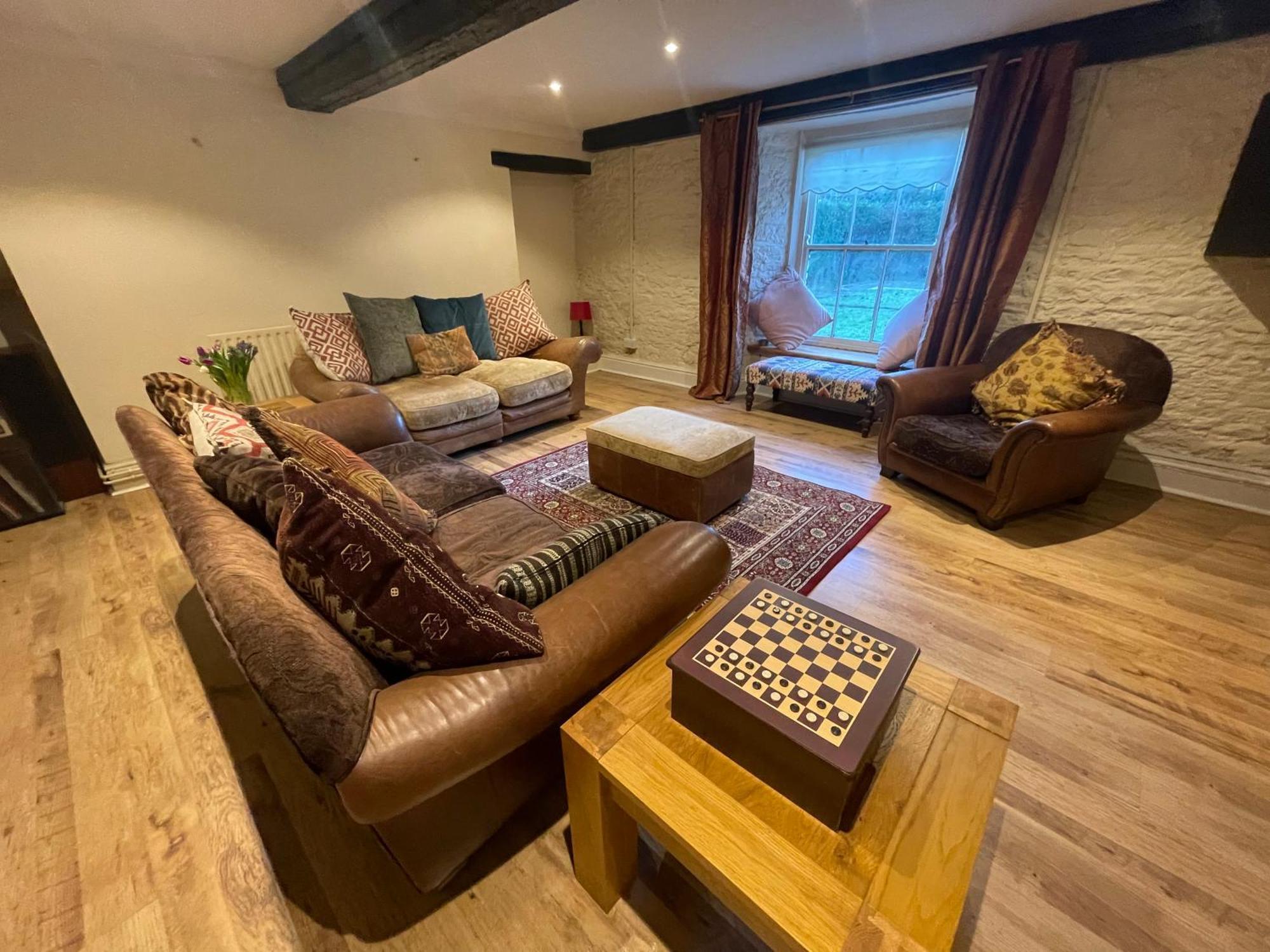 Large Historic Farmhouse In Rhondda Valley Perfect For Groups With Hot Tub Blaencwm Exterior foto
